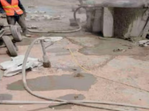 延边朝鲜族水泥混凝土路面板底注浆技术 路面脱空注浆整治方案